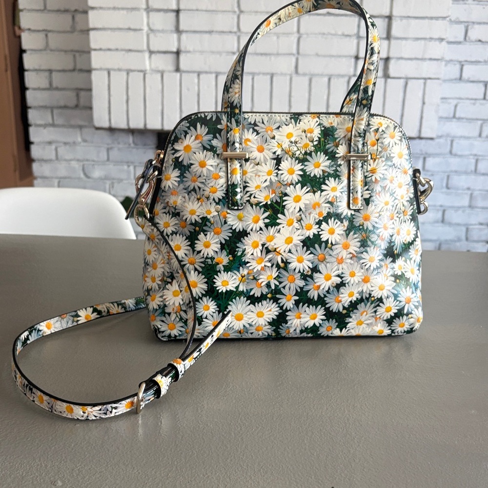 Kate Spade Cedar Street Maise Daisy Handbag